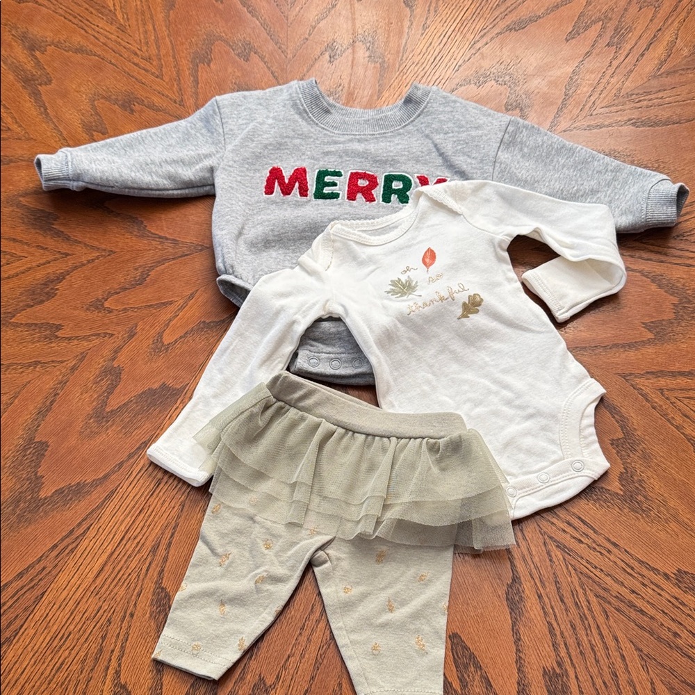 Sweatshirt onesie & 2 piece onesie set